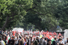 Multitudinaria manifestación en Málaga en contra de la Reforma Laboral el día de la huelga general.