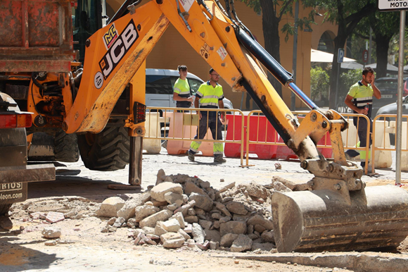 UGT FICA reclama al sector de construcción el cumplimiento de la jornada estival en Sevilla