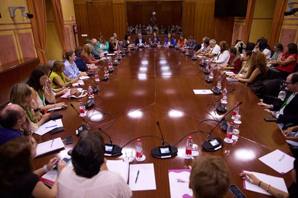 UGT reclama mejorar las condiciones laborales para garantizar la calidad de los servicios de Dependencia