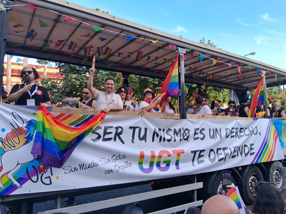 UGT participa en el Orgullo LGTBI de Sevilla reafirmando su compromiso con la igualdad y la diversidad
