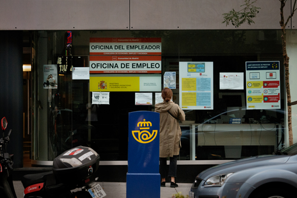 UGT llama a realizar políticas activas de empleo que solucionen el problema del paro de larga duración