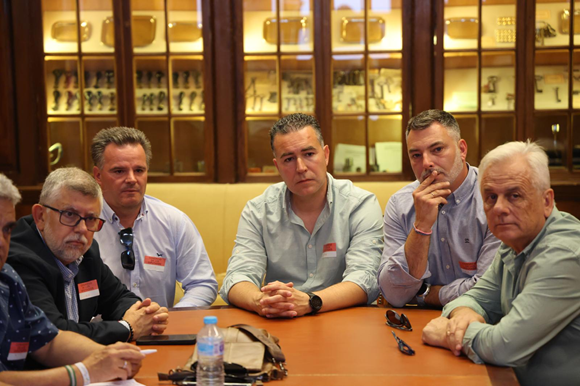 UGT FICA traslada al PSOE en el Congreso la grave situación de falta de carga de trabajo en la planta de Santa Bárbara de Alcalá de Guadaíra