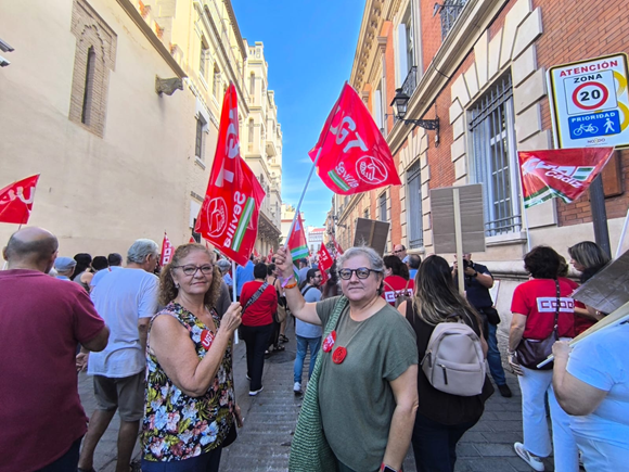 UGT Andalucía sale a la calle por los derechos de las personas mayores y exige una dependencia sin listas de espera