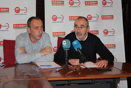 José Blanco y Juan Carlos Hidalgo durante la rueda de prensa ofrecida este jueves en Sevilla