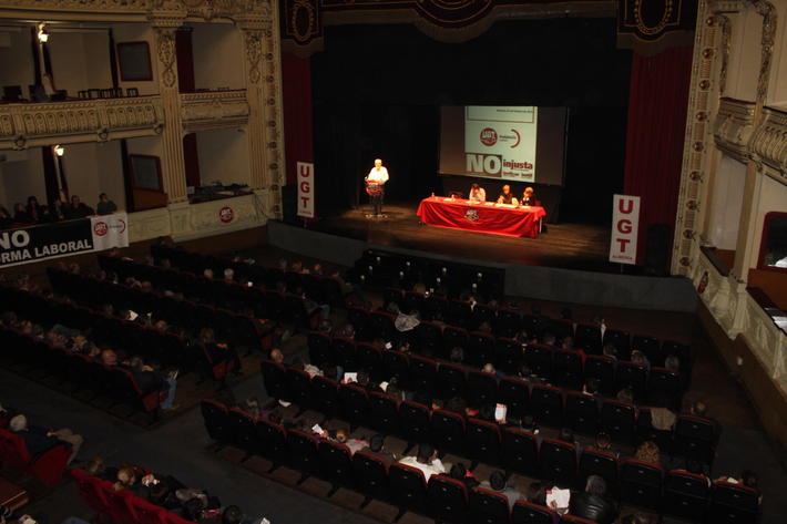 Imagen del Teatro Cervantes durante la Asamblea