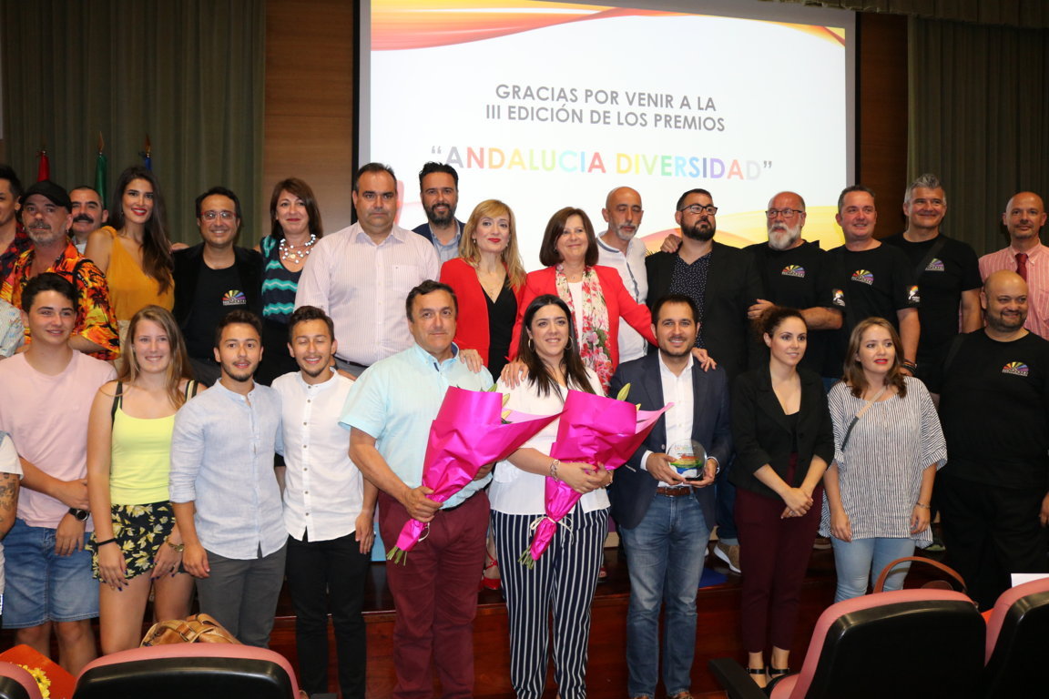 Foto de familia de los premiados