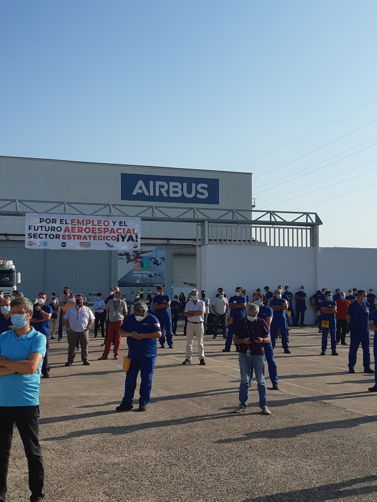 Concentración en la factoría de Airbus en Tablada (Sevilla).