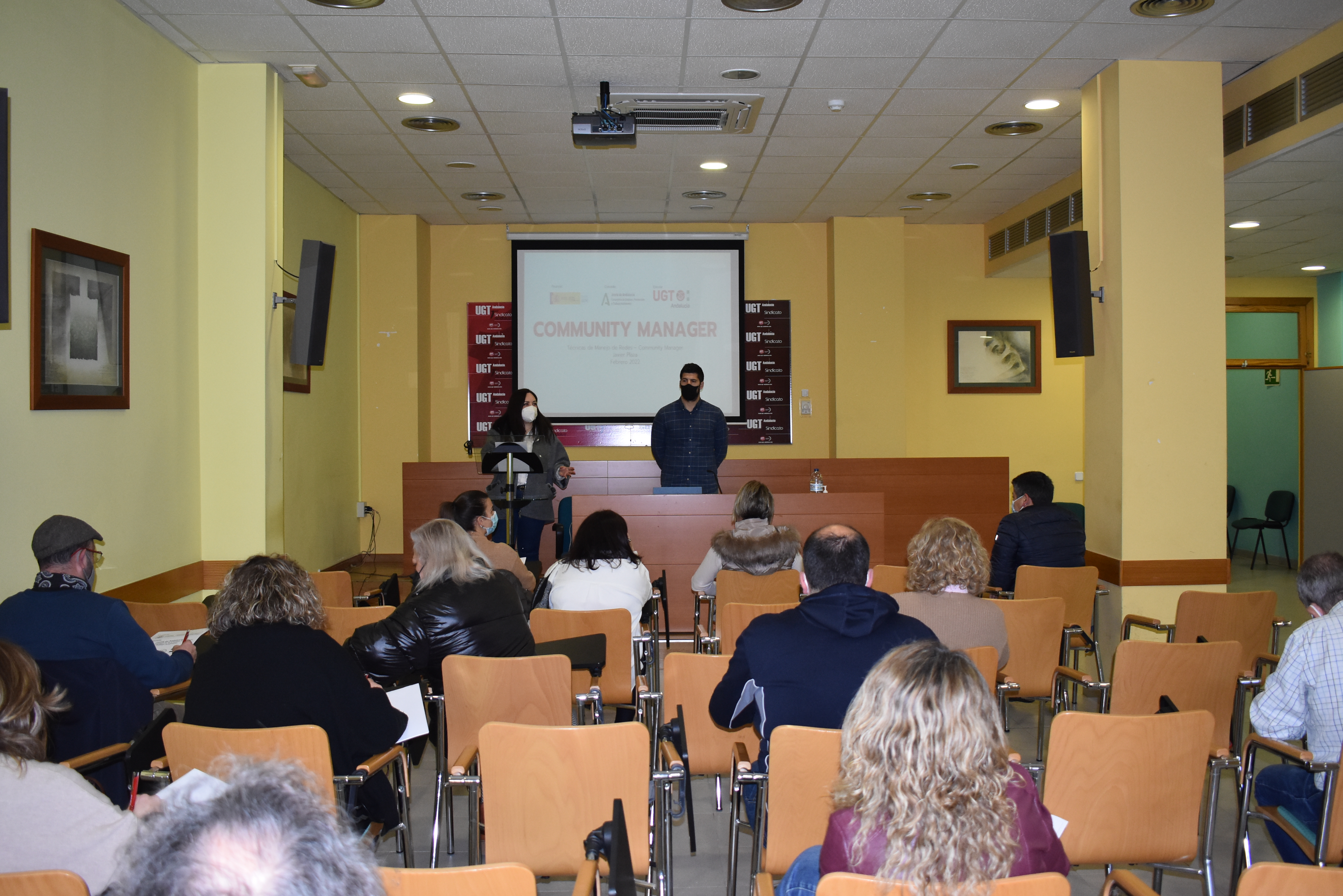 Presentacion del curso Community Manager en UGT Almería por Sonia Martínez Cuadrado, Secretaria de Formación, Empleo y Política Sindical.