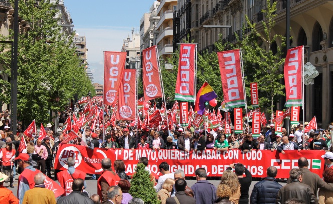 Imagen de la cabecera de la manifestación de Granada