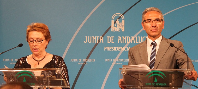 De izquierda a derecha, Carmen Martínez Aguayo y Miguel Ángel Vázquez