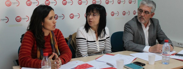 De izquierda a derecha, Elena Peñalver, María Dolores Gavilán  y José Ginel